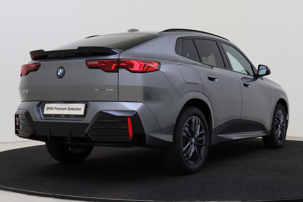 BMW X2 sDrive20i M Sport Automaat / Trekhaak / Panoramadak /, X2, 1800 kg, Met garantie (alle), Bedrijf
