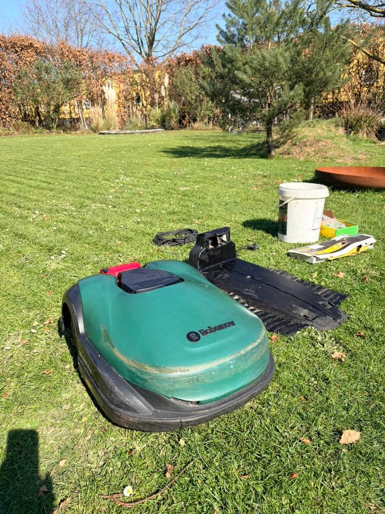 Robomow RK1000 Pro robotmaaier (2021) compleet + 200m kabel, Ophalen of Verzenden, Gebruikt