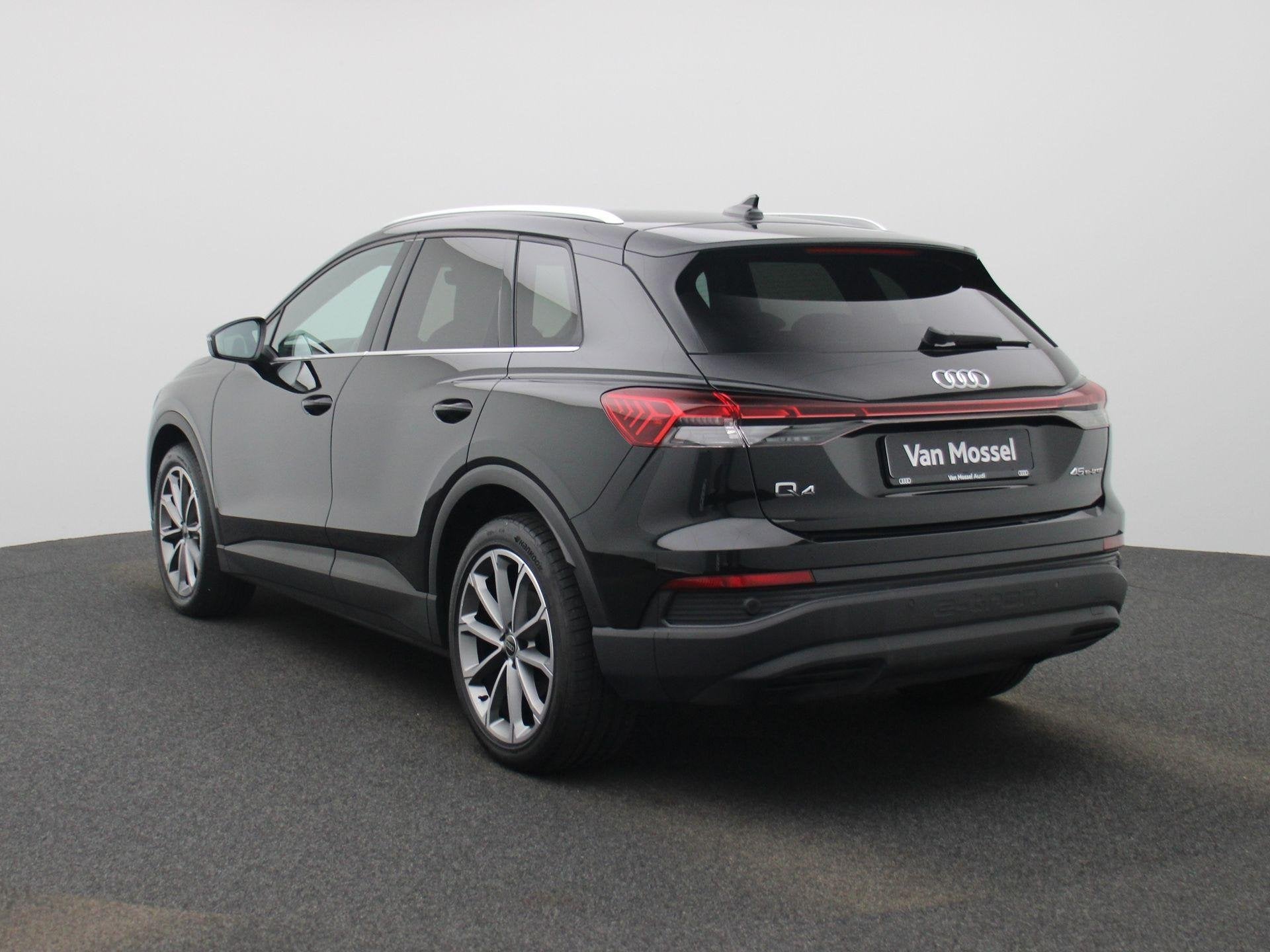 Audi Q4 e-tron 45 Edition 82 kWh l Climate control l Navigat, Auto's, 12 maanden, Gebruikt, 82 kWh, Zwart