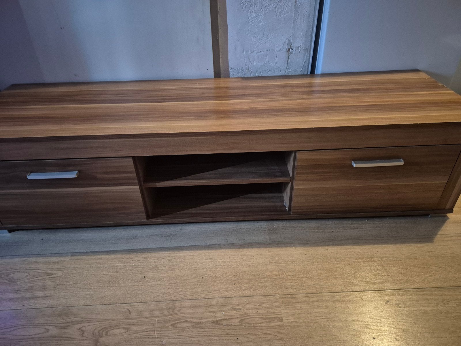 TV-meubel met opbergruimte en kabeldoorvoer, Ophalen, Gebruikt, 150 tot 200 cm, Minder dan 100 cm