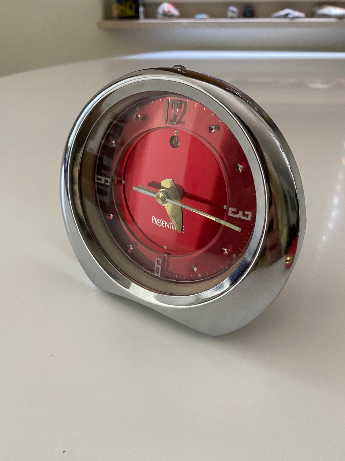 Vintage Present Time Wekker Rood/Chroom space age Shanghai, Ophalen, Gebruikt, Analoog, Wekker of Tafelklok