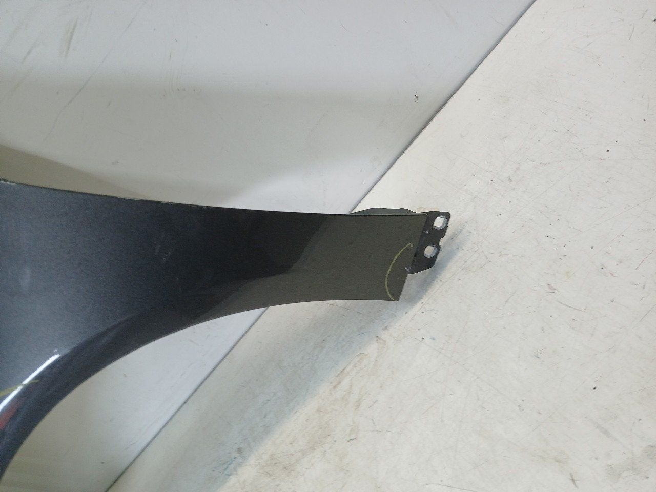 Spatbord links voor Ford Focus, Auto-onderdelen, Onderdelen@venauto.nl, Van der Ven Autorecycling B.V., Gebruikt, Ettenseweg 76, 4706 PB Roosendaal, The Netherlands