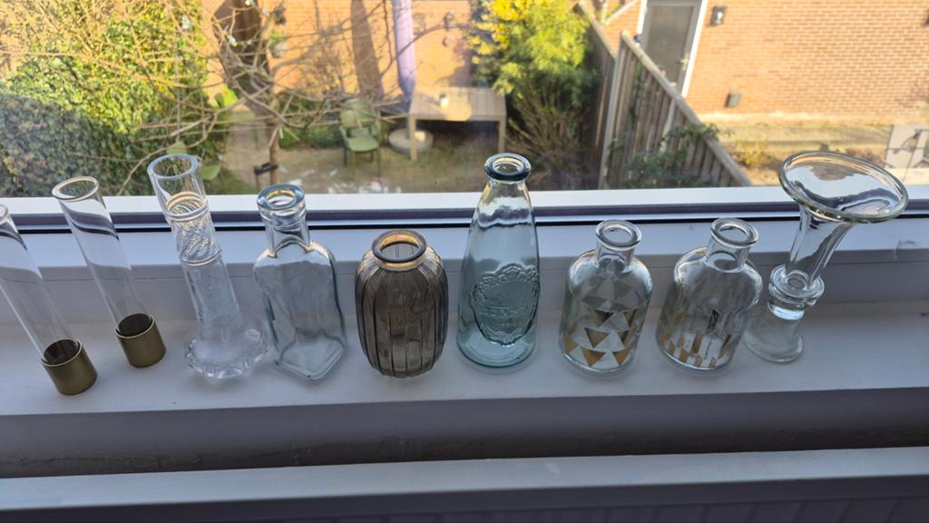 Vaasjes, Overige kleuren, Ophalen of Verzenden, Minder dan 50 cm, Glas