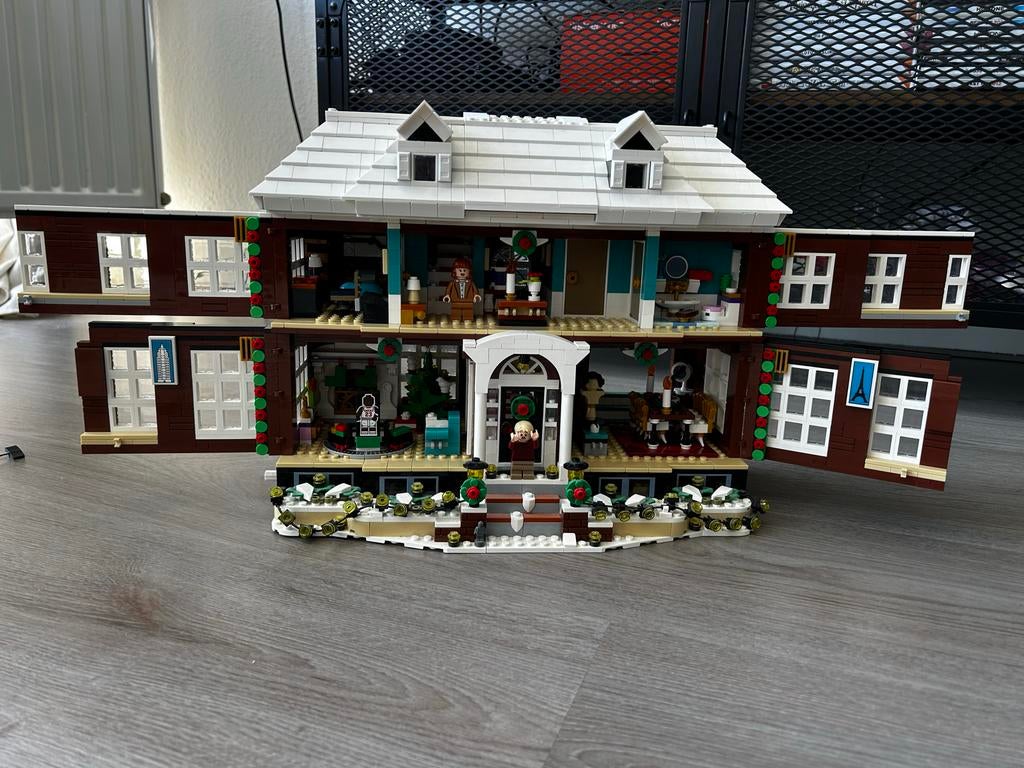LEGO Ideas Home Alone (21330) - Zo goed als nieuw, Kinderen en Baby's, Speelgoed | Duplo en Lego, Lego, Ophalen of Verzenden, Compleet
