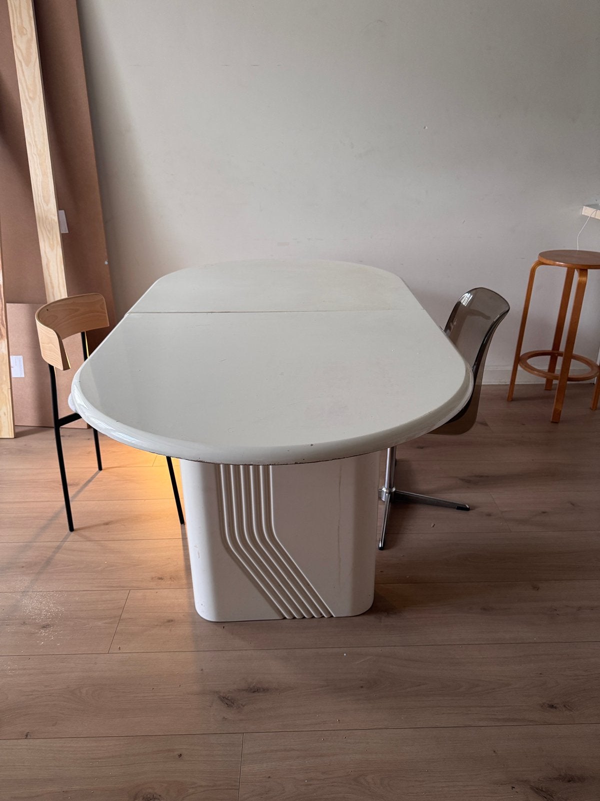 Vintage ovale eettafel gratis ophalen, Huis en Inrichting, Ophalen, Overige materialen, Gebruikt, Vintage