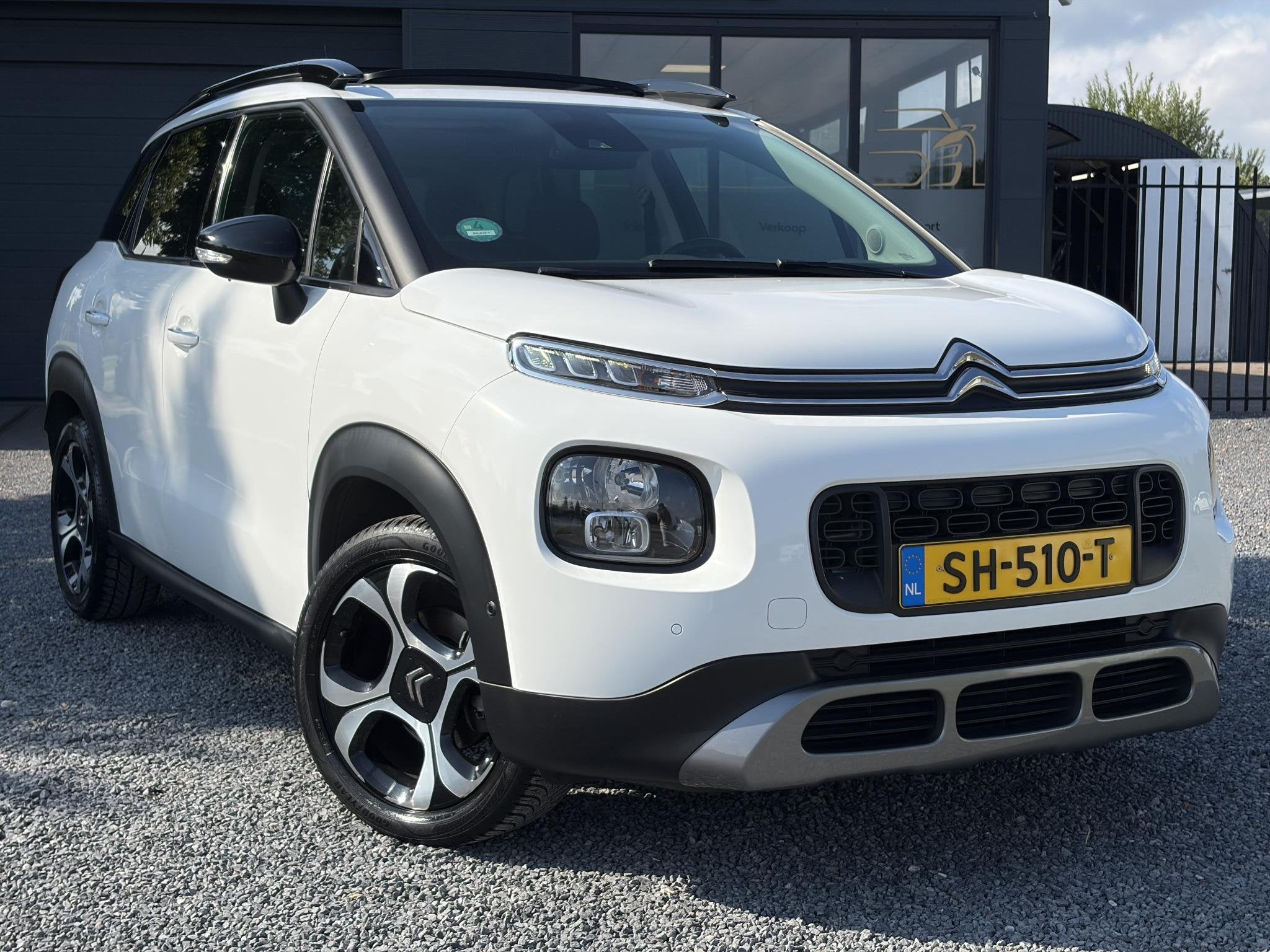 Citroen C3 Aircross 1.2 PureTech S&S Shine D-riem vv in 2024, Auto's, Citroën, Voorwielaandrijving, Gebruikt, Euro 6, 1199 cc