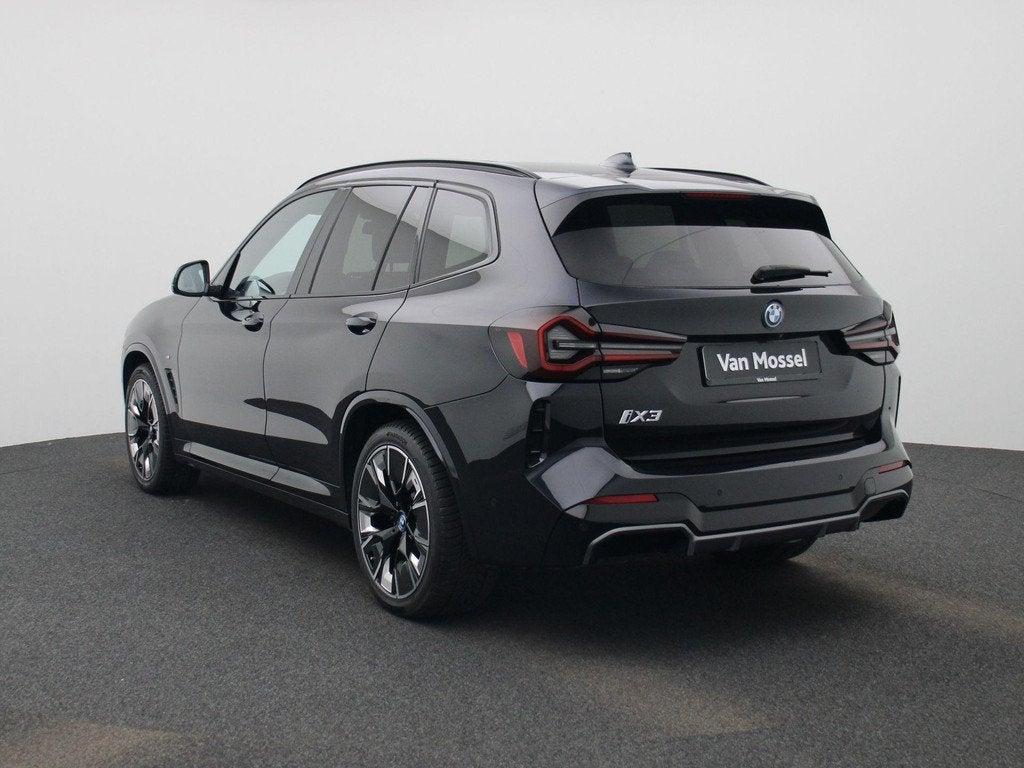 BMW iX3 M-Sport 80 kWh | PANORAMADAK | 360 CAMERA | HARMAN K, Auto's, BMW, Automaat, 12 maanden, Gebruikt, 750 kg