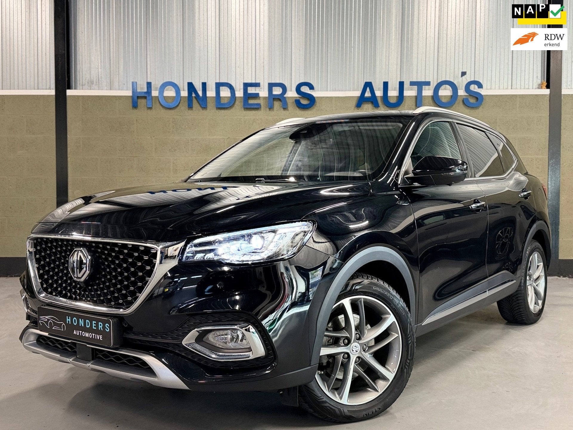 MG EHS 1.5 TGDI Luxury PLUG-IN | PANO | 360 CAM | NAP. ORIG, Auto's, Gebruikt, 4 cilinders, 16 kWh, Zwart