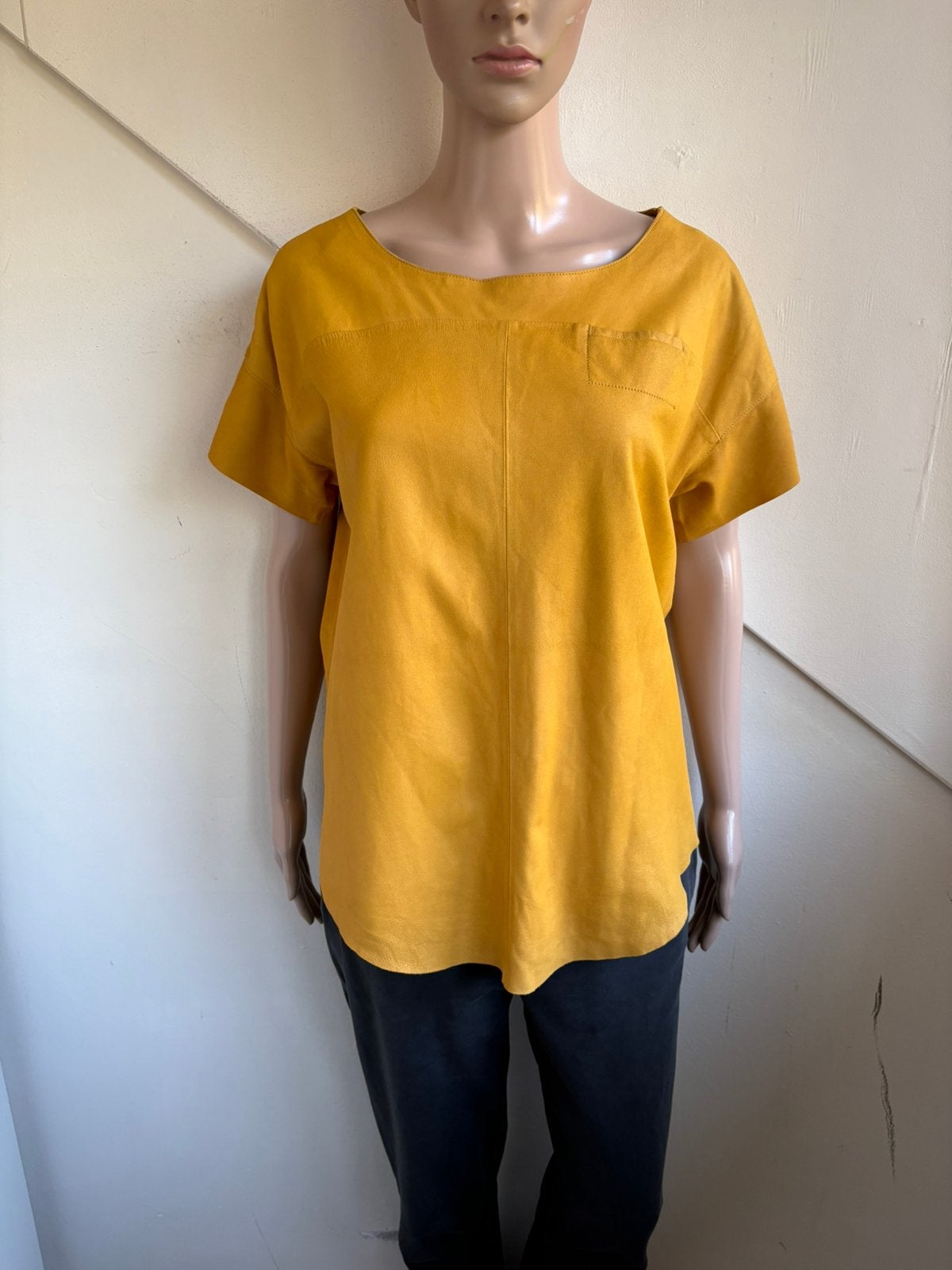 Humanoid leren top shirt maat S / M mosterdgeel leer, Kleding | Dames, Maat 38/40 (M), Geel, Ophalen of Verzenden, Zo goed als nieuw