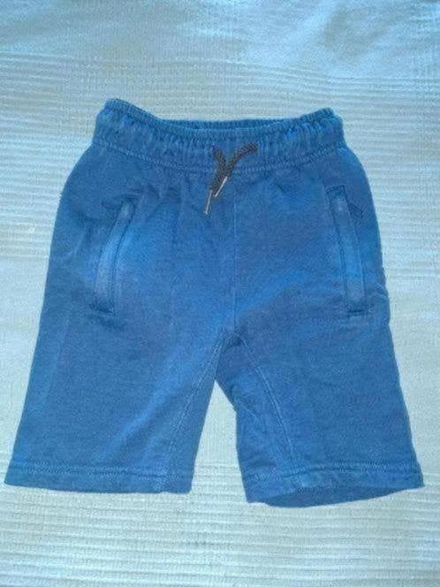 Korte broek merk molo maat 122, Kinderen en Baby's, Kinderkleding | Maat 122, Broek, Molo, Ophalen of Verzenden, Zo goed als nieuw