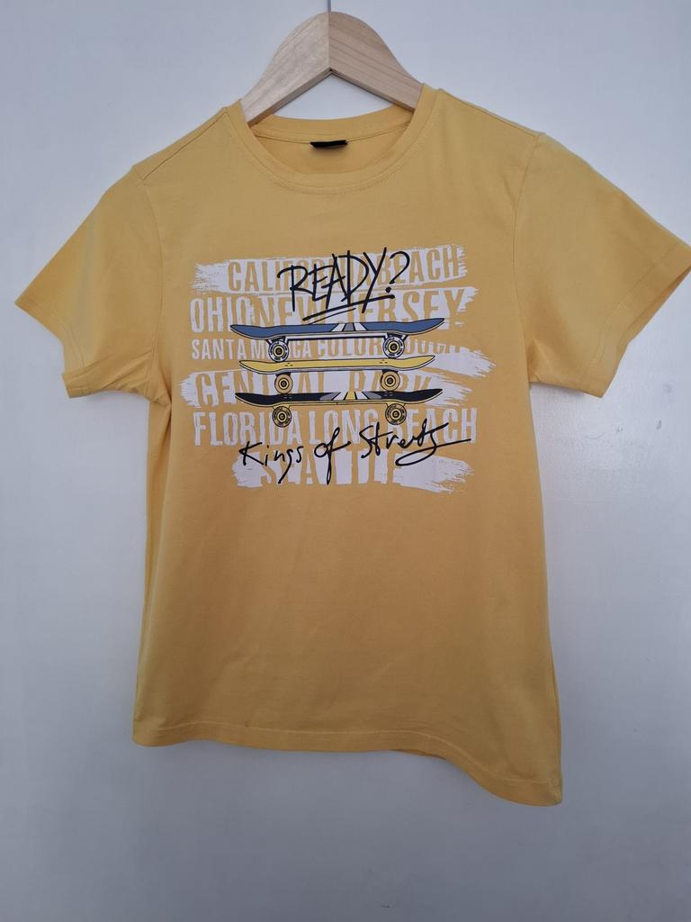 Geel T-shirt met skateboard print – maat 164 / 14 jaar, Verzenden, Zo goed als nieuw, Meisje, Shirt of Longsleeve