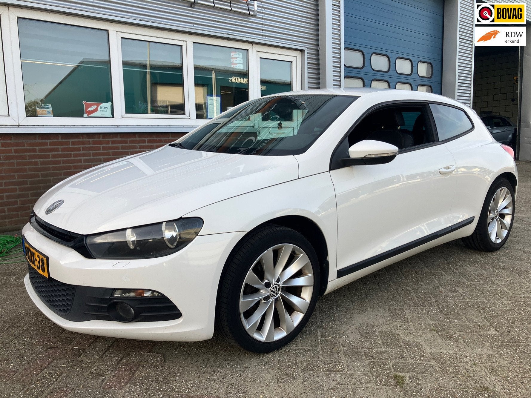 Volkswagen Scirocco 1.4 TSI 90 KW, Auto's, Voorwielaandrijving, Euro 5, Gebruikt, Zwart