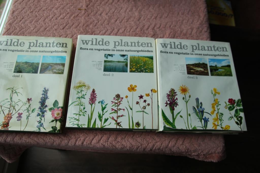 Wilde planten. Flora en vegetatie in onze natuurgebieden, Boeken, Natuur, Gelezen, Bloemen, Planten en Bomen, Ophalen of Verzenden