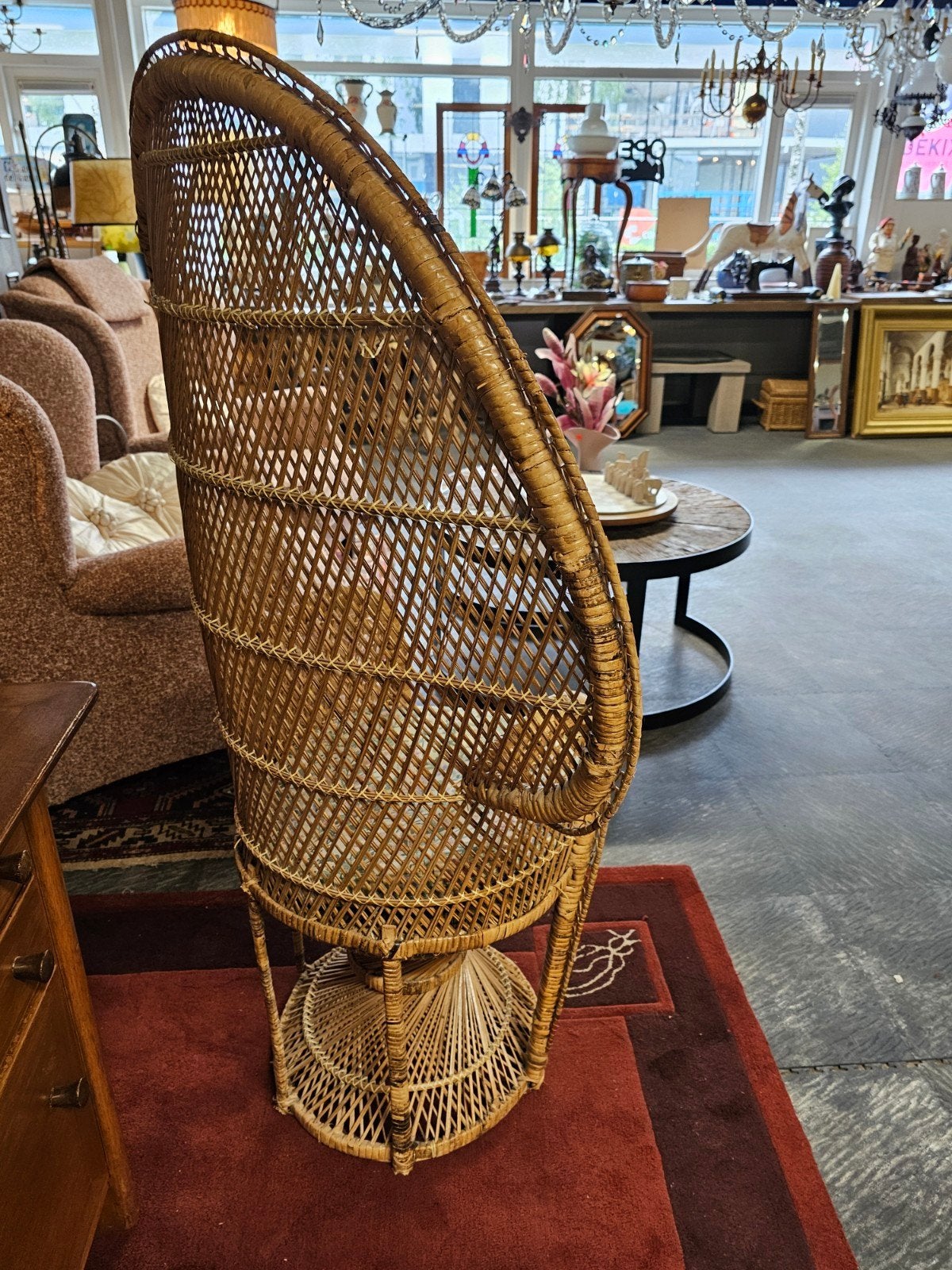 Vintage rotan pauwenstoel - 137 cm hoog, 96 cm breed, Ophalen of Verzenden