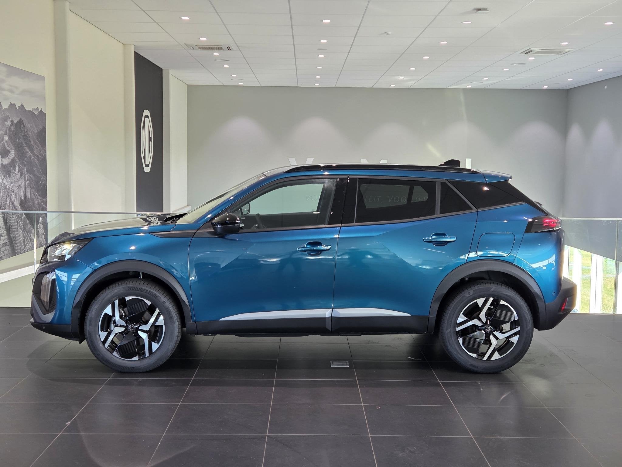 Peugeot 2008 1.2 Hybrid 136 Allure | Adaptive cruise control, 136 pk, Euro 6, 1199 cc, Blauw