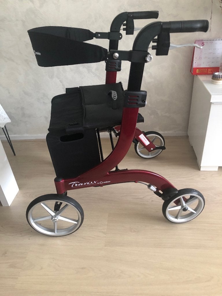 Travixx Deluxe rollator, Diversen, Rollators, Ophalen, Opvouwbaar, Zo goed als nieuw