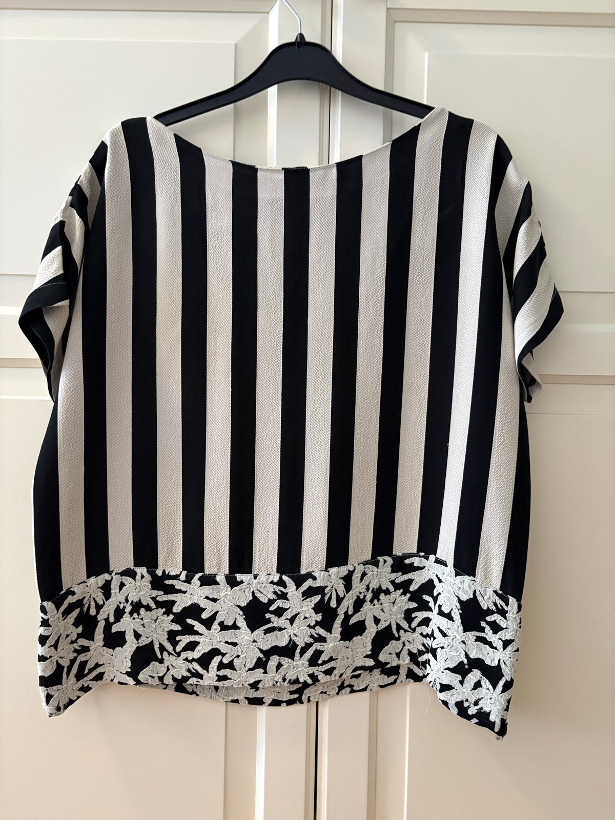 Kenzo gestreepte top met bloemenborduursel, Verzenden, Zwart, Korte mouw, Maat 36 (S)