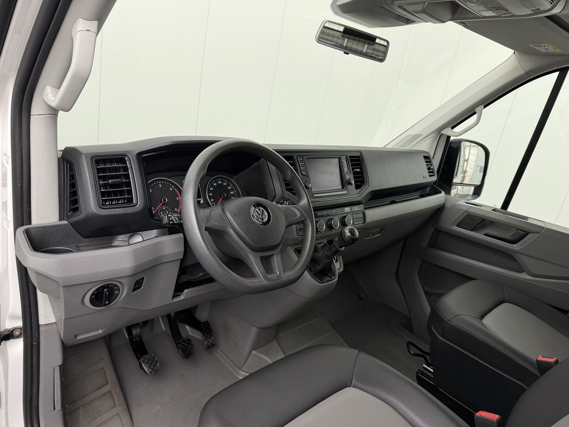 Volkswagen Crafter 2.0TDI 140PK Open Laadbak Dubbele Cabine, Auto's, Bestelauto's, Gebruikt, Euro 6, 4 cilinders, Volkswagen