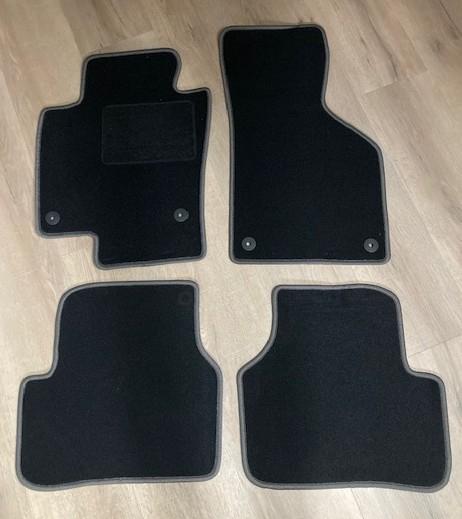 Mattenset voor een Volkswagen Passat 3C/B6/B7, Info@schoenek.de, Volkswagen, Nieuw, Ophalen of Verzenden