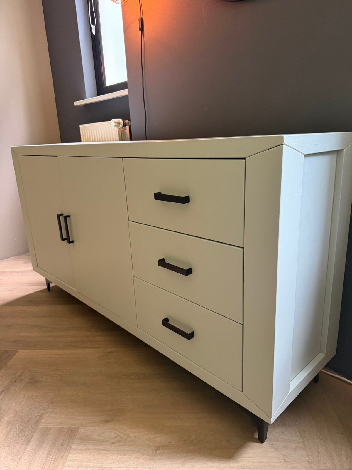 Prachtig houten dressoir – sfeervol & praktisch, Ophalen, Met deur(en), 150 tot 200 cm, Zo goed als nieuw