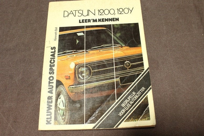 Datsun 1200 120Y leer 'm kennen Kluwer auto specials, Auto diversen, Ophalen of Verzenden
