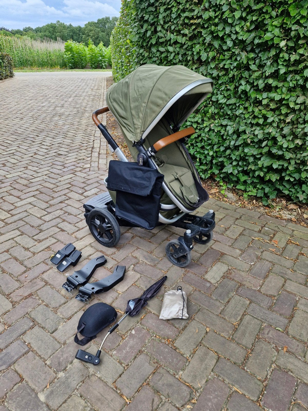Joolz Day kinderwagen met reiswieg en accessoires, Zo goed als nieuw, Combiwagen, Verstelbare duwstang, Ophalen