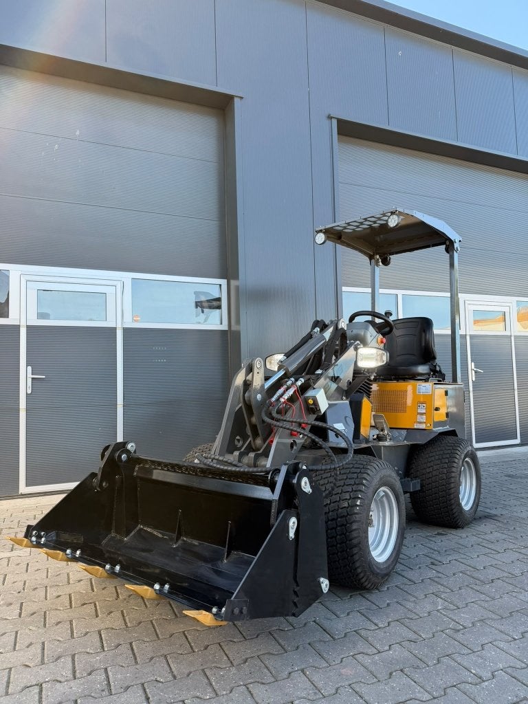 minishovel Rexus H160 met een Perkins motor