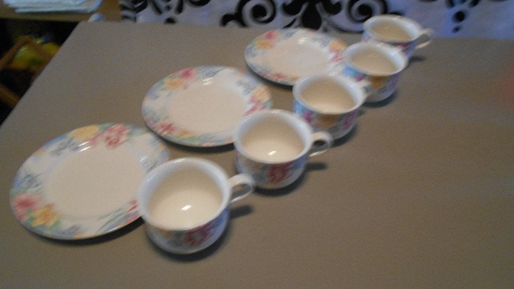 3 borden 18 cm 5 kopjes cloverleaf garden party engels ser, Ophalen of Verzenden