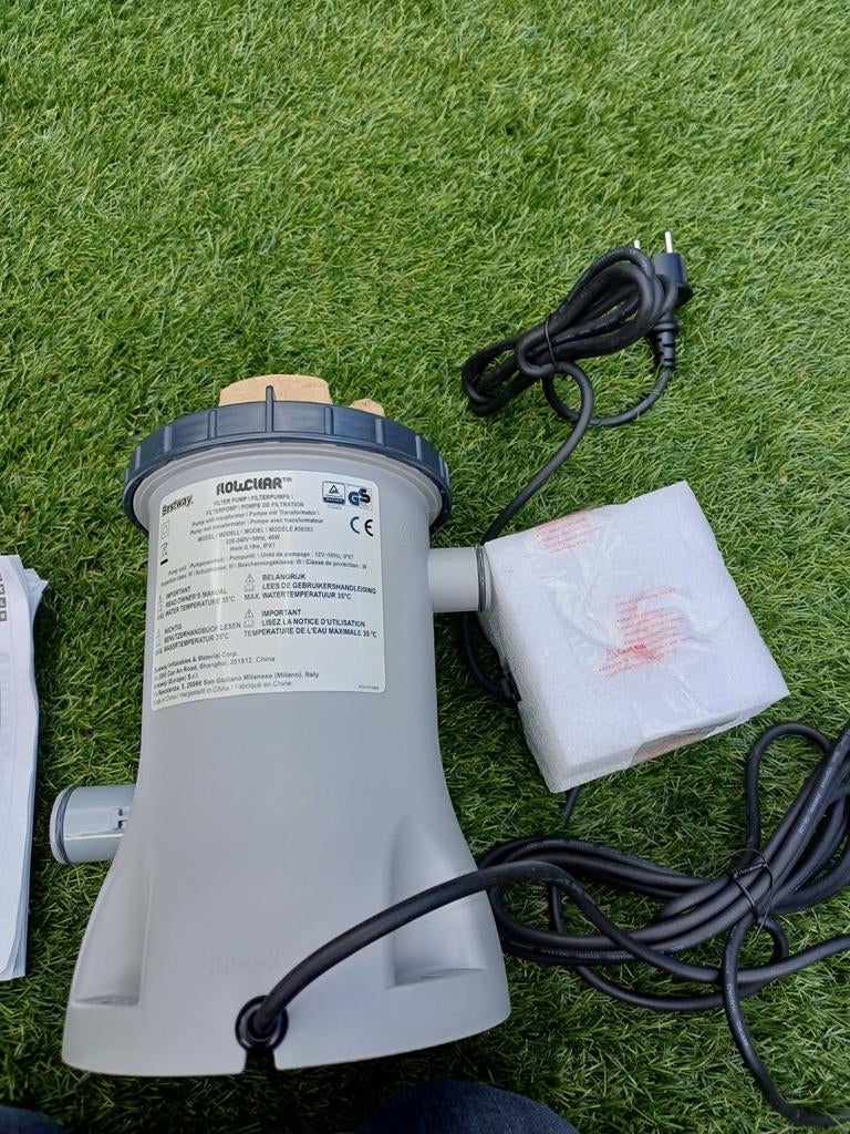 Bestway Flowclear Zwembad Filterpomp - Nieuw in Doos, Tuin en Terras, Zwembad-toebehoren, Ophalen of Verzenden, Nieuw, Zwembadpomp