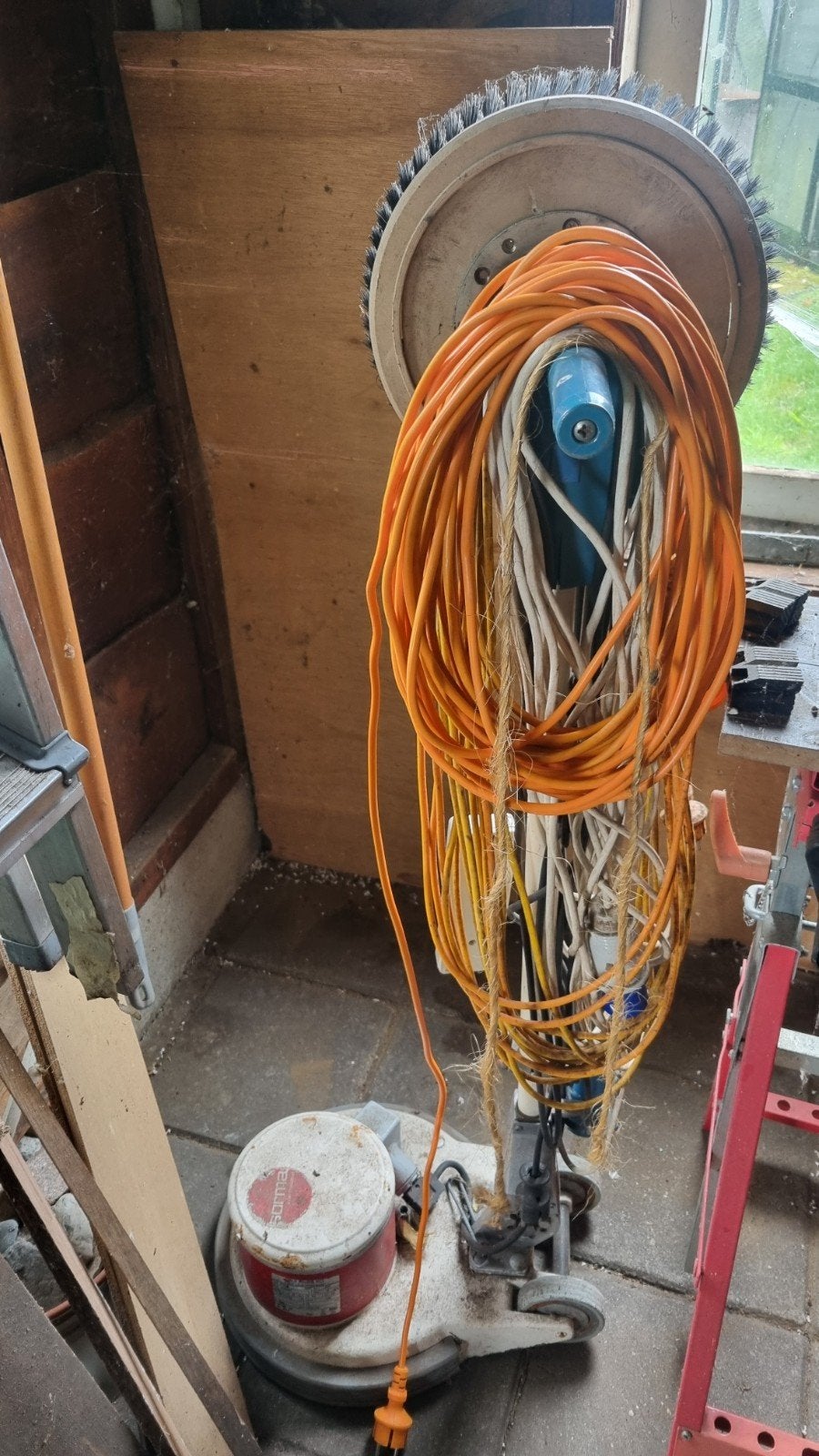boenmachine voor buiten, Ophalen, Gebruikt, Schrobmachine