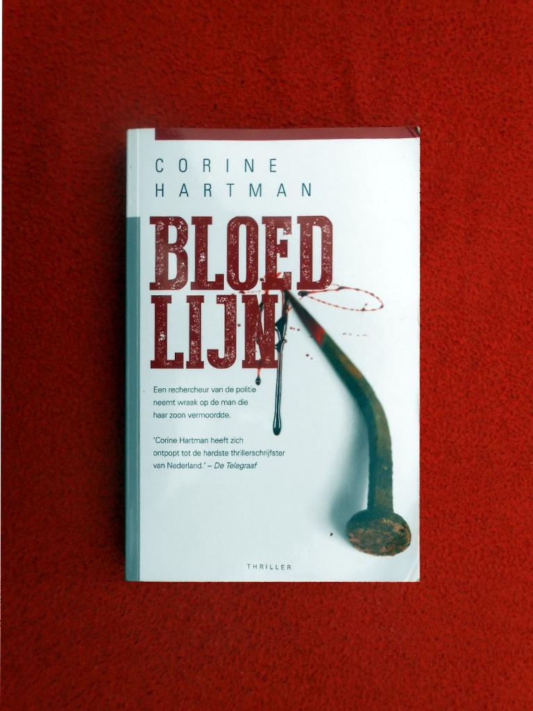 Corine Hartman. Jessica Haider dl. 1: Bloedlijn, Ophalen of Verzenden, Gelezen