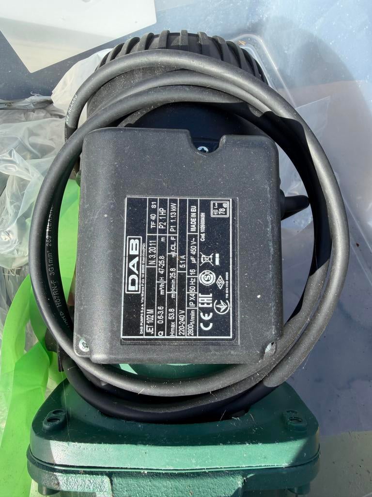 DAB JET 102 M zelfaanzuigende pomp, Tuin en Terras, Ophalen, Gebruikt, Elektrisch, Bronpomp