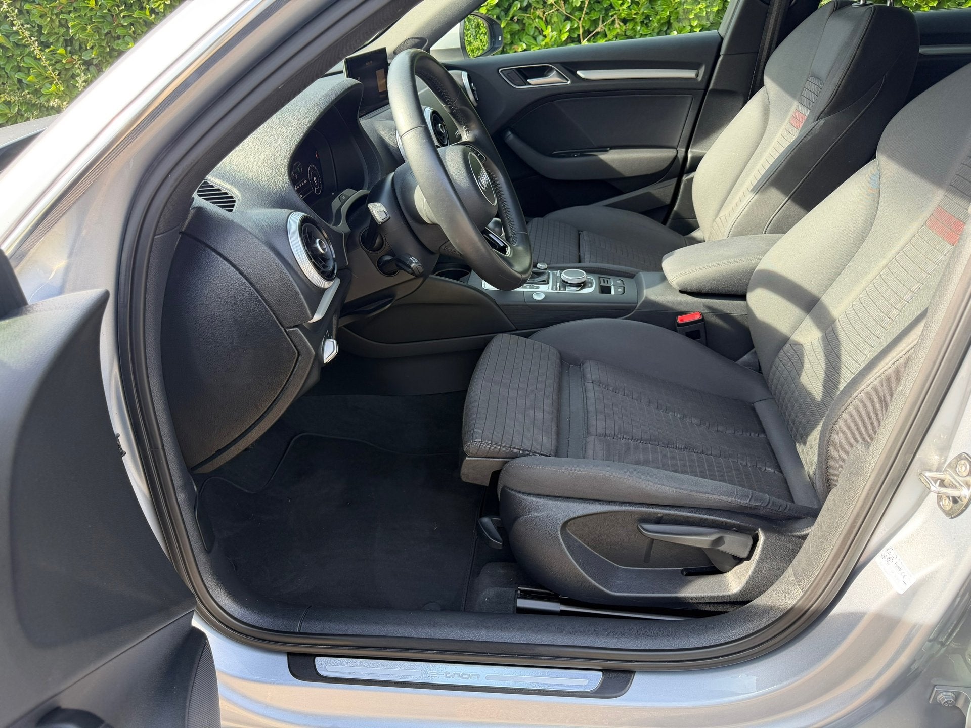 Foto 17 van Audi A3 Sportback 1.4 e-tron |Met Nw MEGATRONIC