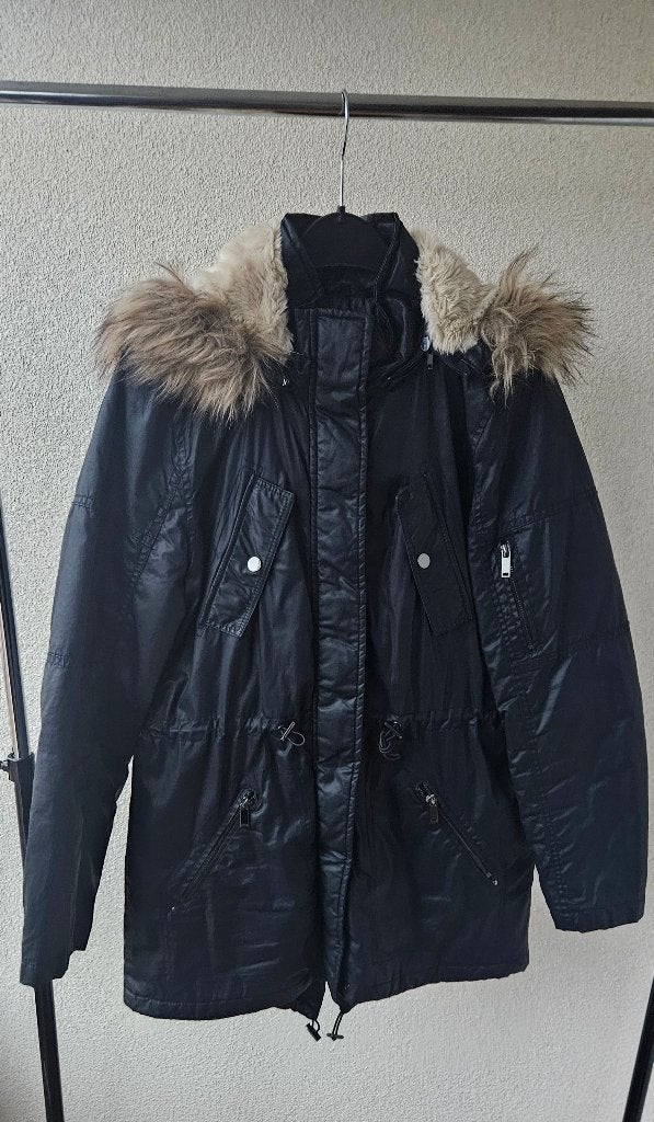 Mooie donkerblauwe winterjas, met afritsbare capuchon, 38, Kleding | Dames, Maat 38/40 (M), Blauw, Yessica, Ophalen of Verzenden