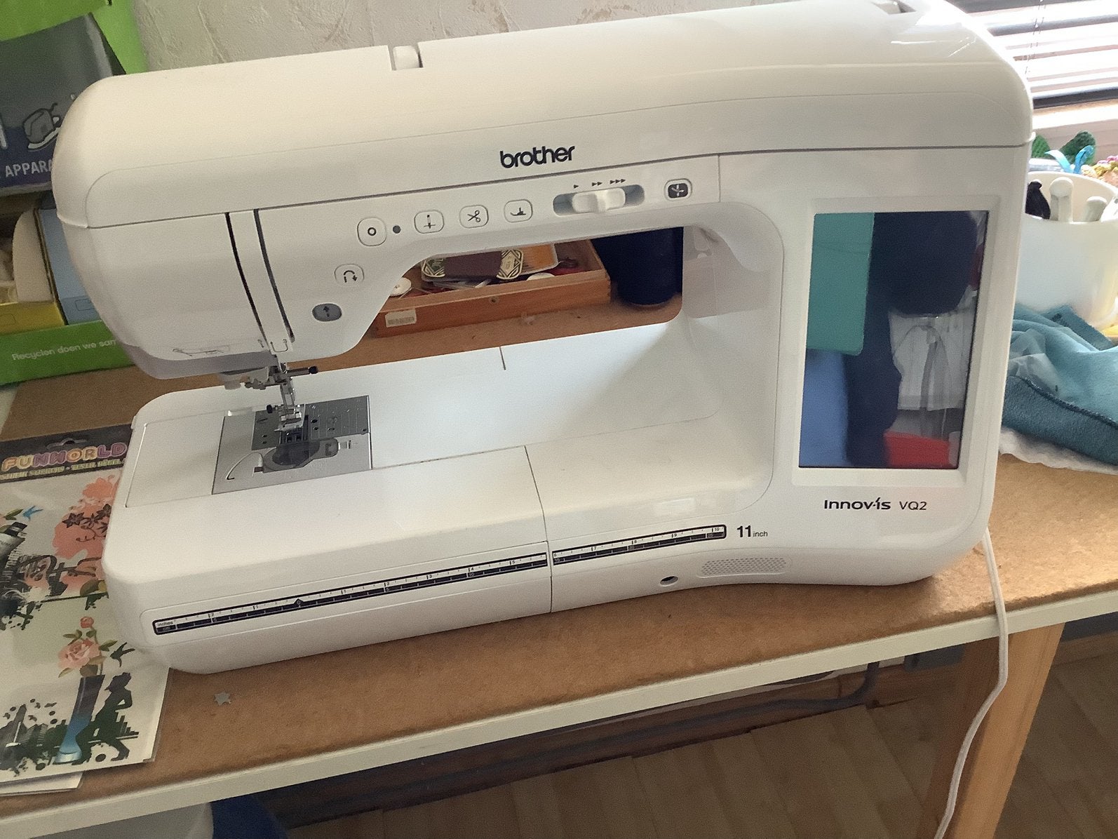 Brother innovis vq 2, Hobby en Vrije tijd, Naaimachines en Toebehoren, Ophalen of Verzenden, Zo goed als nieuw, Naaimachine, Brother
