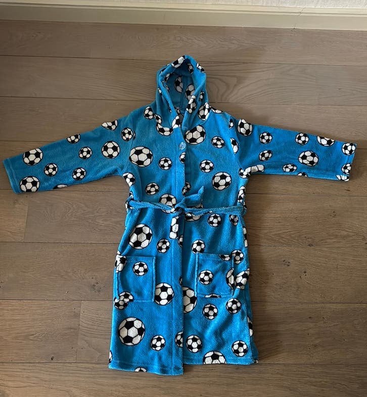 Badjas fleece voetbal maat 146/152, Ophalen of Verzenden, Zo goed als nieuw, Jongen of Meisje, Nacht- of Onderkleding