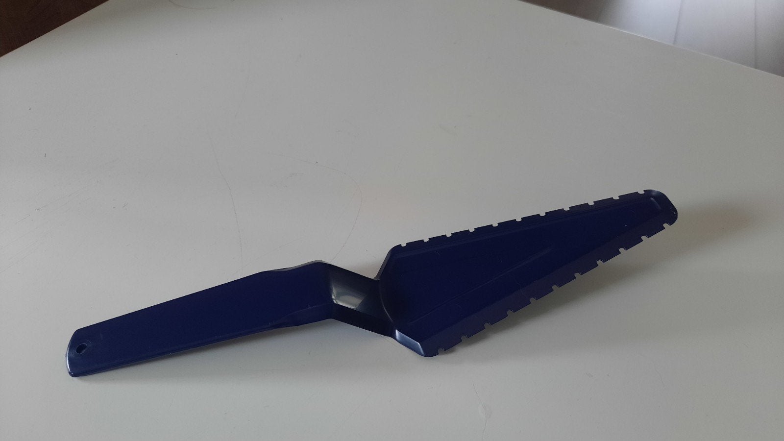 Tupperware taartschep blauw nieuw, Ophalen of Verzenden, Nieuw, Blauw, Overige typen