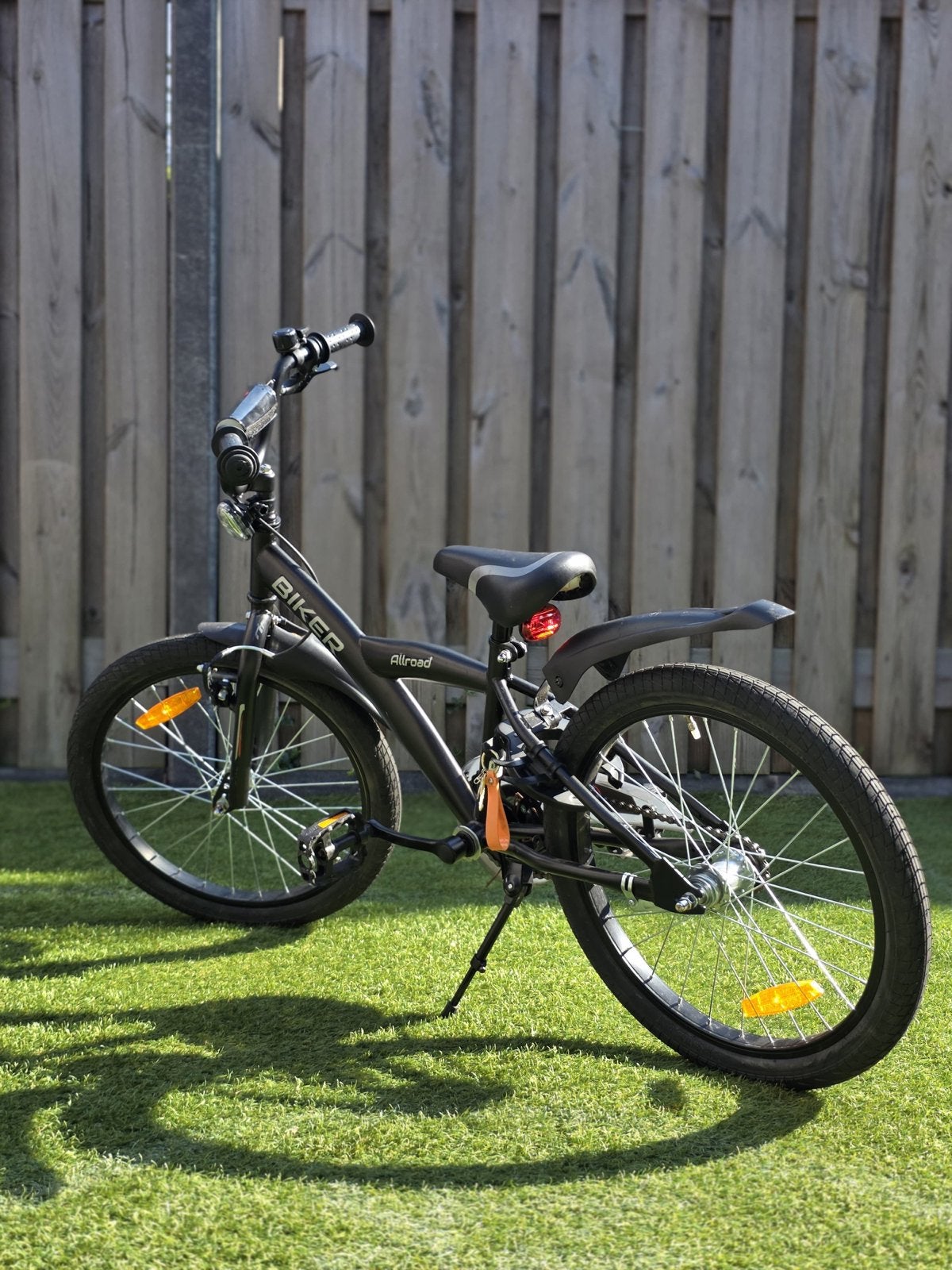 Mooie 20 inch jongensfiets met slot en 2 sleutels, Fietsen en Brommers, Fietsen | Jongens, Ophalen, Terugtraprem, 20 inch, Handrem