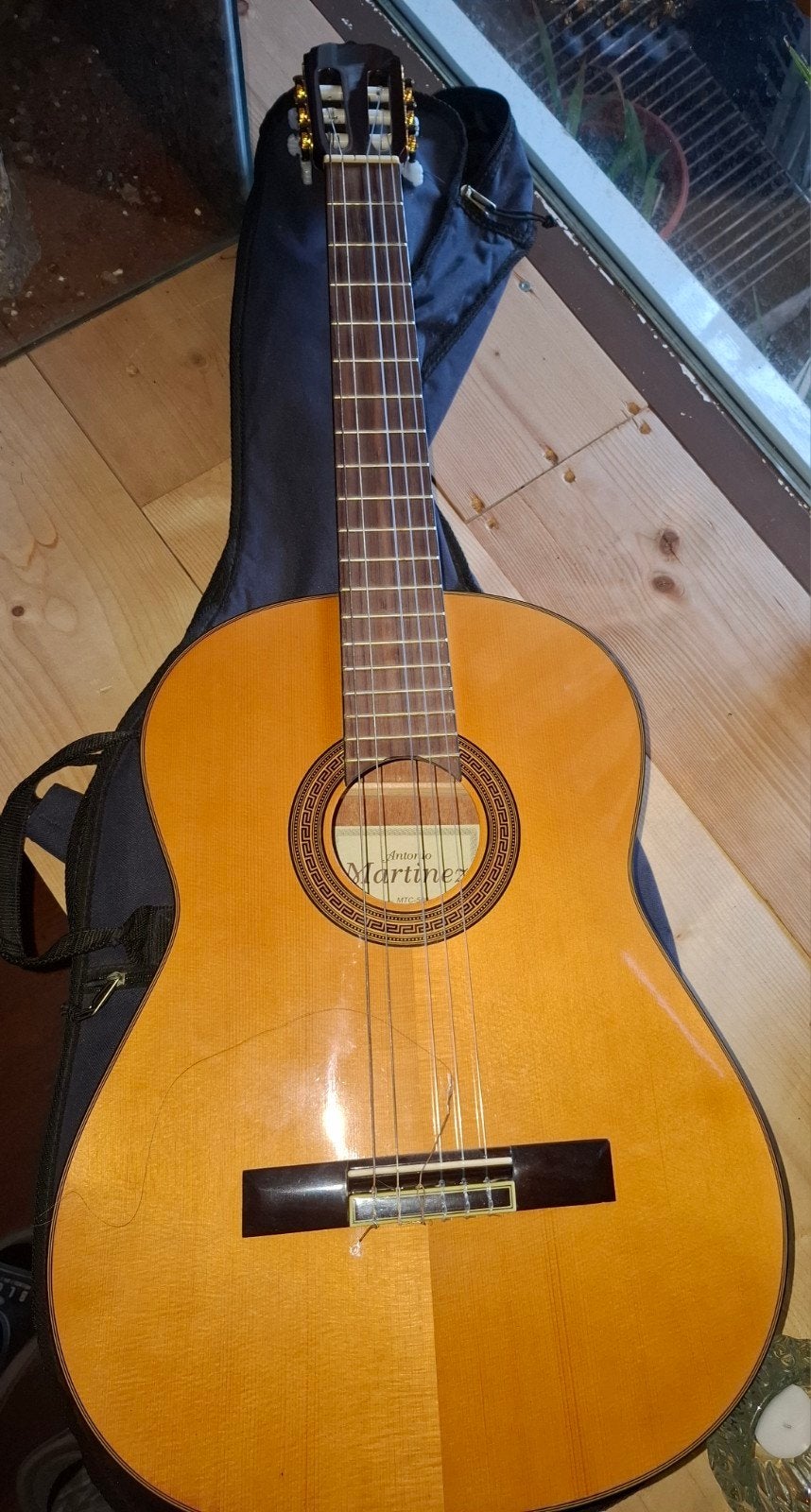 Martinez MTC-500 Klassieke Gitaar met Tobago hoes, Ophalen of Verzenden
