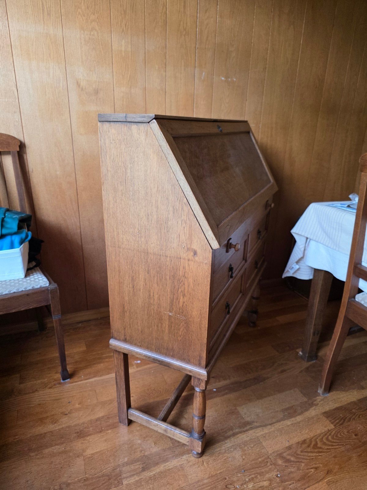 eiken secretaire, Ophalen