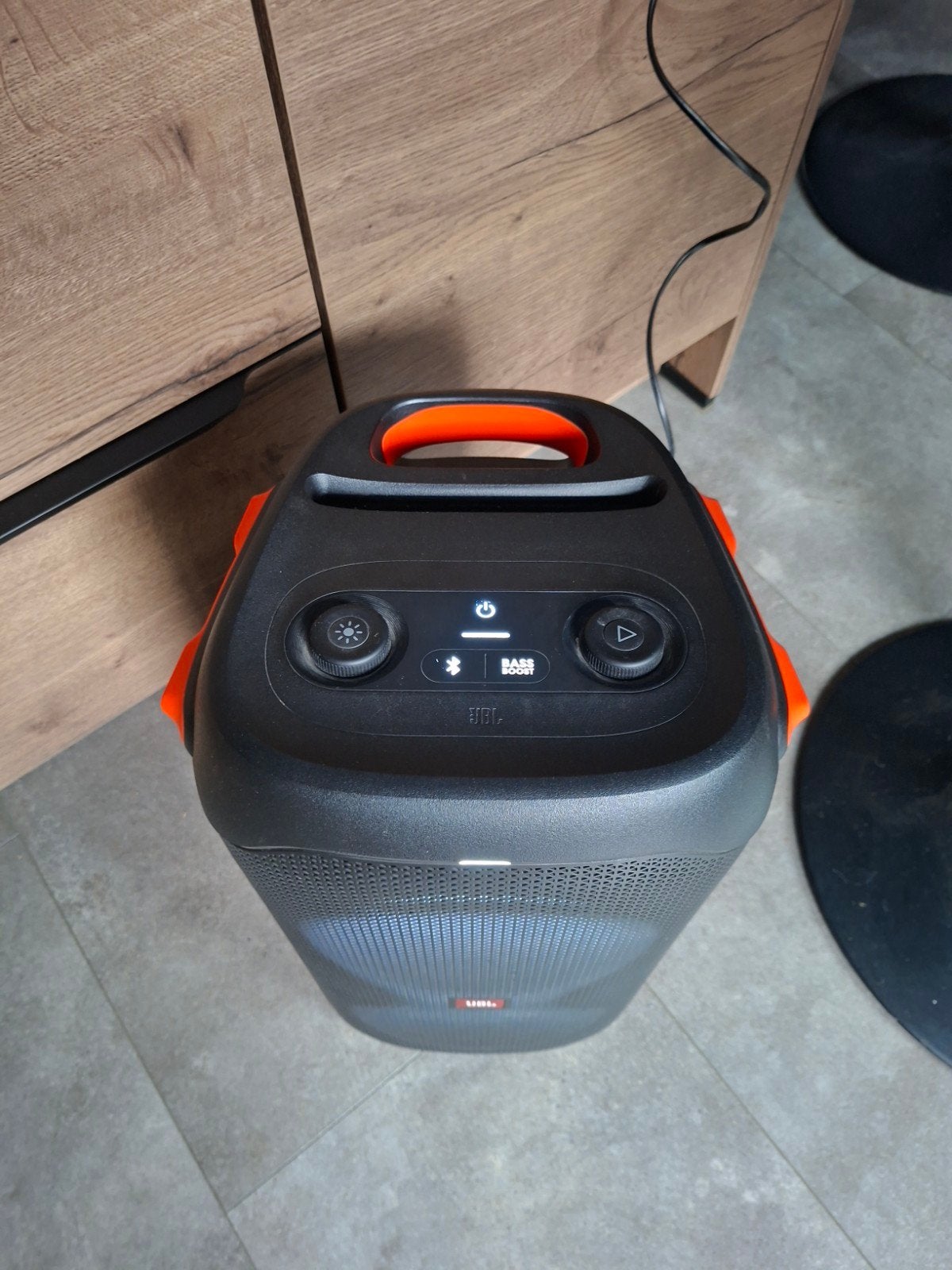 Te koop mooie jbl speaker, Ophalen, 150 watt of meer, Bluetooth, Gebruikt