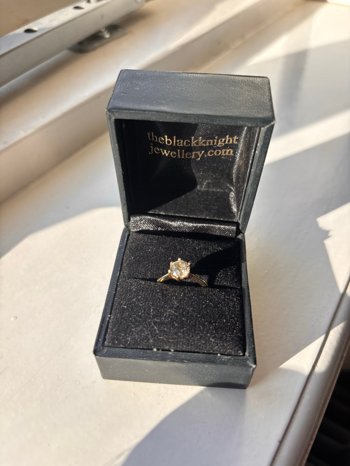14ct Gouden Solitaire Ring met 1.20ct Natuurlijke Diamant, Ophalen, Zo goed als nieuw, 17 tot 18, Met edelsteen