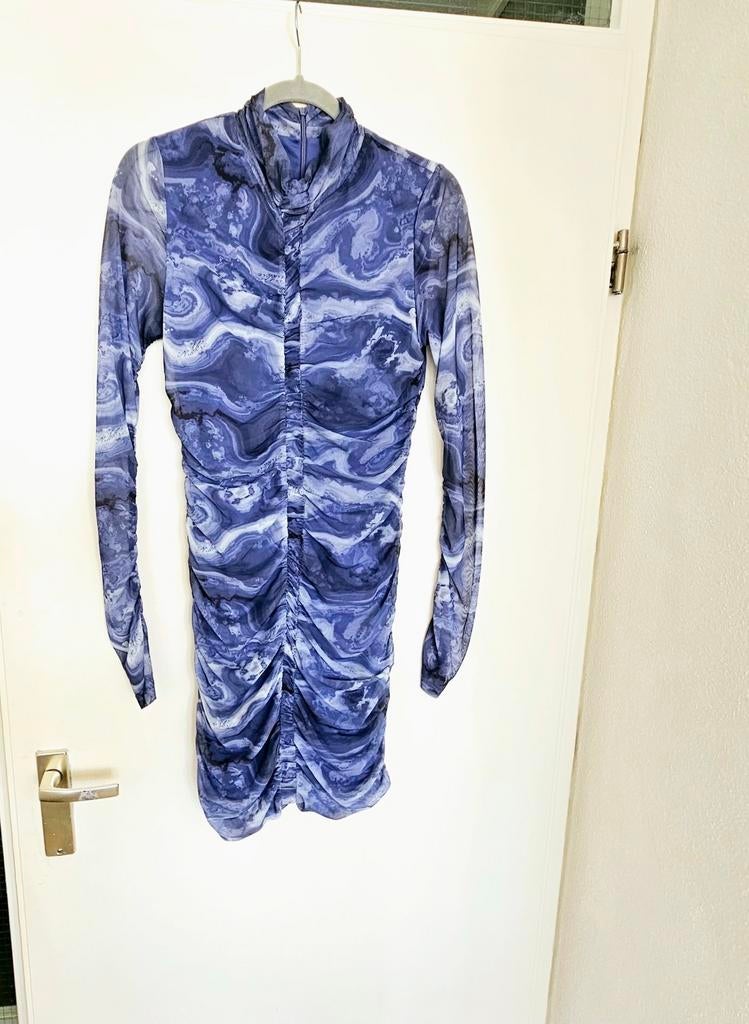 Nieuwe jurk print Nikkie, Maat 38/40 (M), Blauw, Nieuw, Ophalen of Verzenden