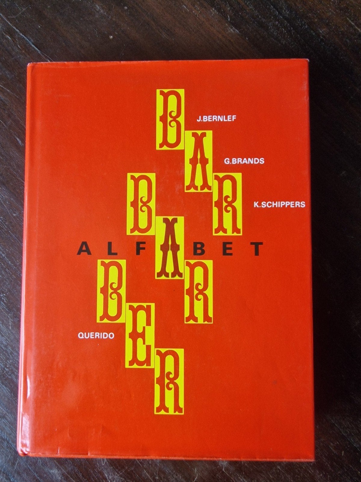 Barbarber Alfabet - J. Bernlef, G. Brands, K. Schippers, Ophalen of Verzenden, Gelezen, J. Bernlef, G. Brands, K. Schippers