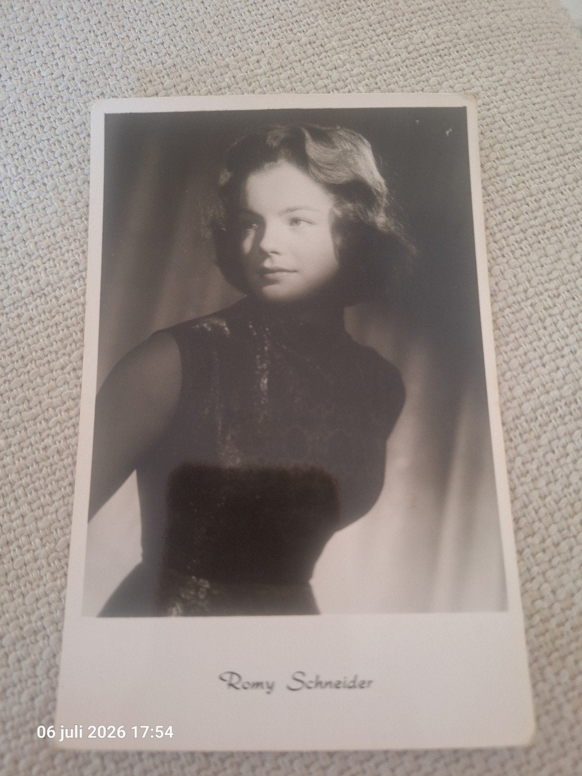 Romy Schneider fotokaart, Ophalen of Verzenden, Zo goed als nieuw, Film, Foto of Kaart