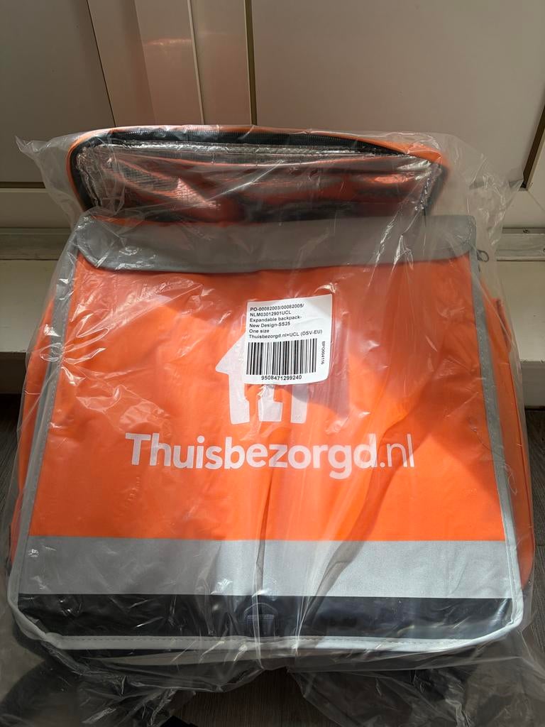 Nieuwe Thuisbezorgd Expandable Backpack - Ongebruikt, 25 tot 40 cm, Nieuw, Ophalen of Verzenden, Waterdicht