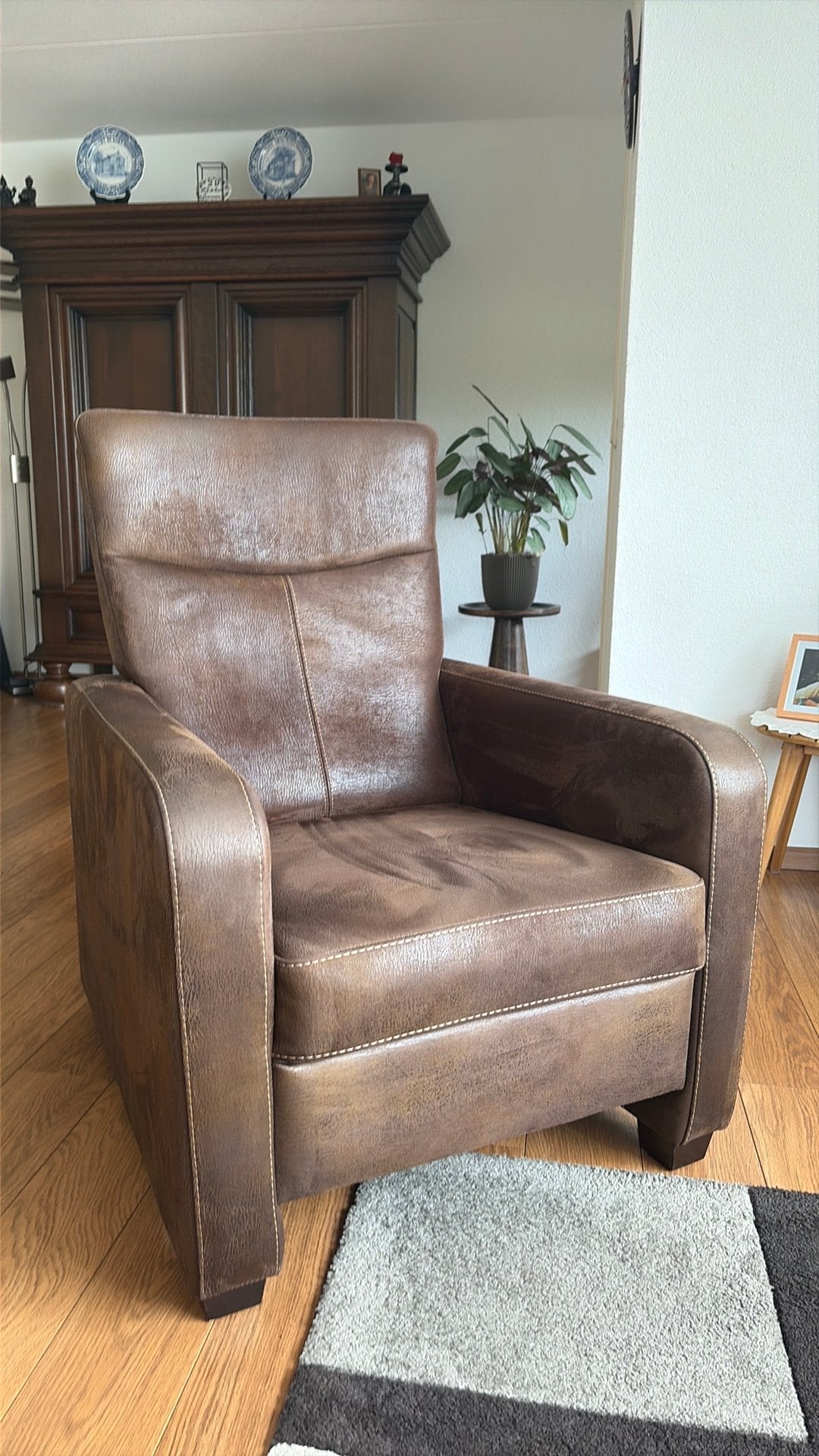 Stoel suede look, Huis en Inrichting, Fauteuils, Ophalen of Verzenden, Zo goed als nieuw