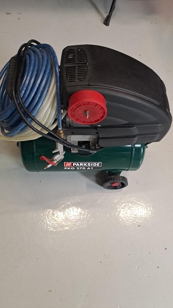 luchtcompressor, Ophalen, Zo goed als nieuw, 200 tot 400 liter/min, Mobiel