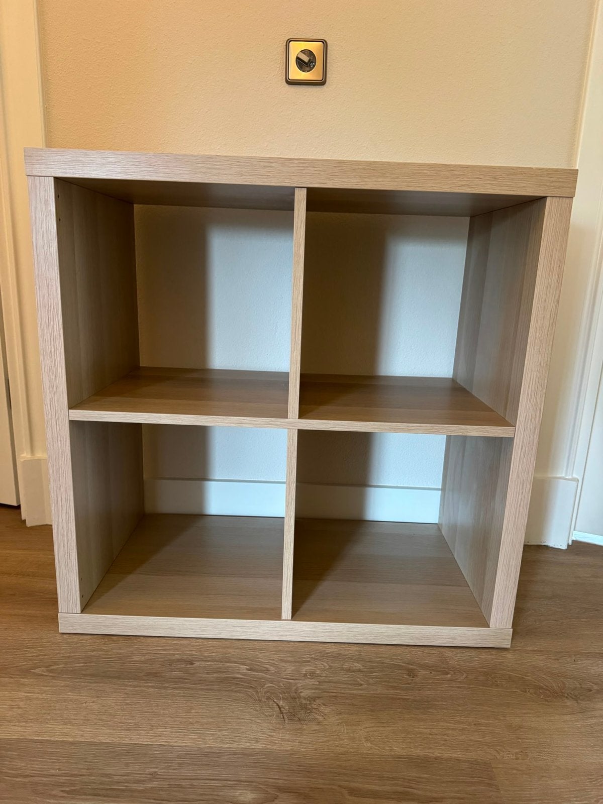 IKEA KALLAX Open kast, eikeneffect, 77x77 cm, Ophalen, Met plank(en), 50 tot 100 cm, Zo goed als nieuw
