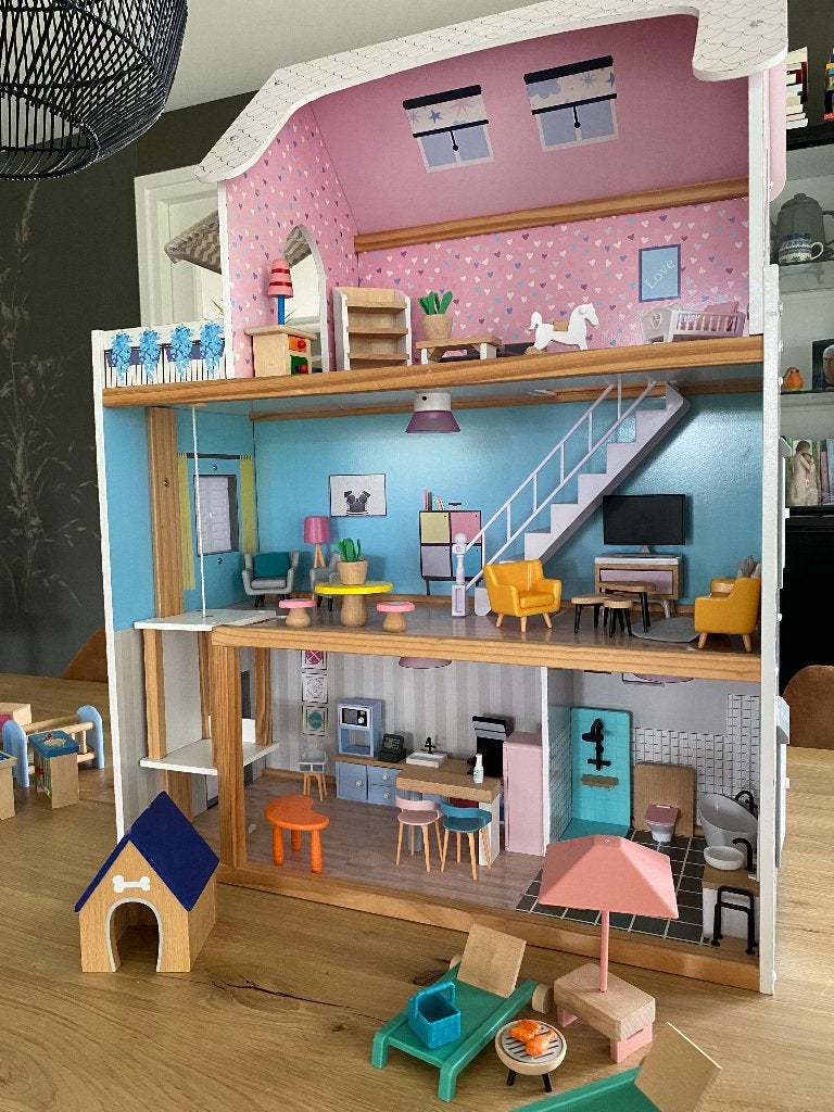 Poppenhuis met heel veel toebehoren, Ophalen, Gebruikt, Poppenhuis